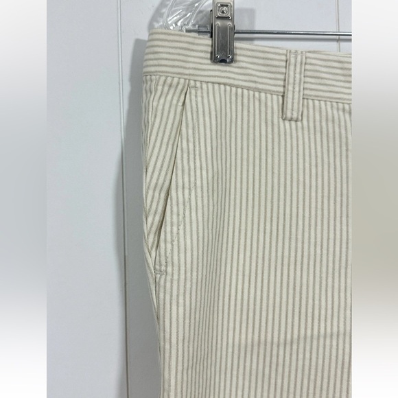 NEW Gap Women Sz 10 Beige Pants Capri Striped 100%Cotton Flat Front Wide - Picture 4 of 12